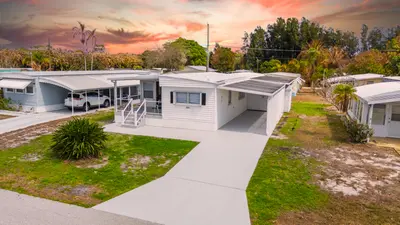 8301 SE Skylark Avenue, Hobe Sound – sold