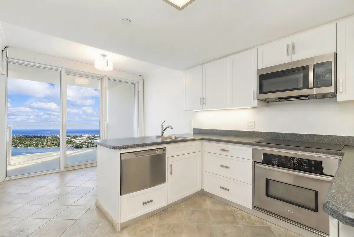 View without the tape on windows at 525 S Flagler Drive 9b, West Palm Beach