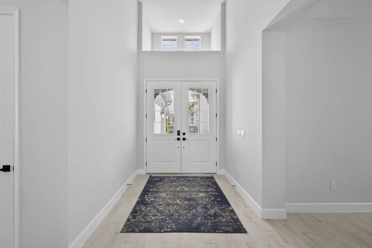 Foyer at 15234 Wildwood Circle, Westlake