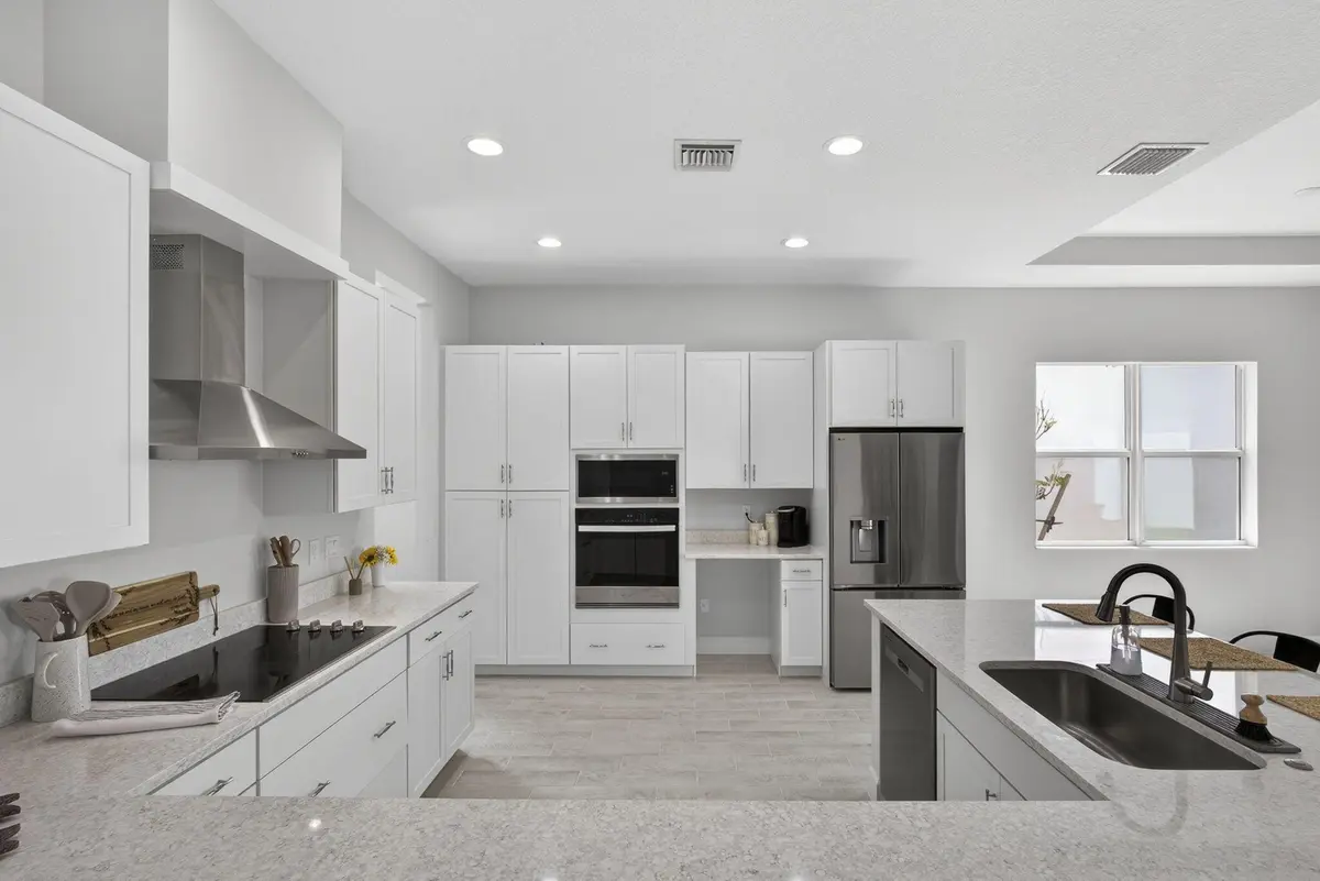 Kitchen 3 at 15234 Wildwood Circle, Westlake
