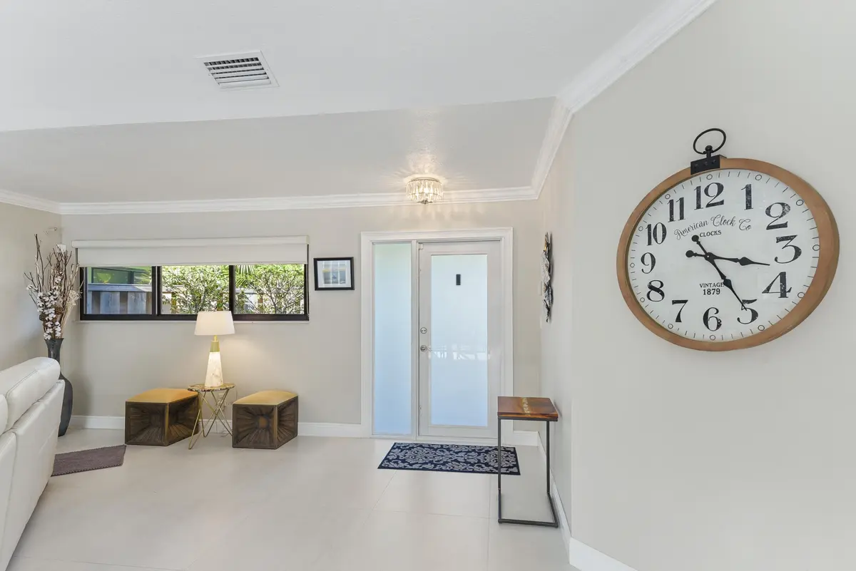1127 E Seminole Ave_#15C_Marina Brier_7 at 1127 E Seminole Avenue 15c, Jupiter