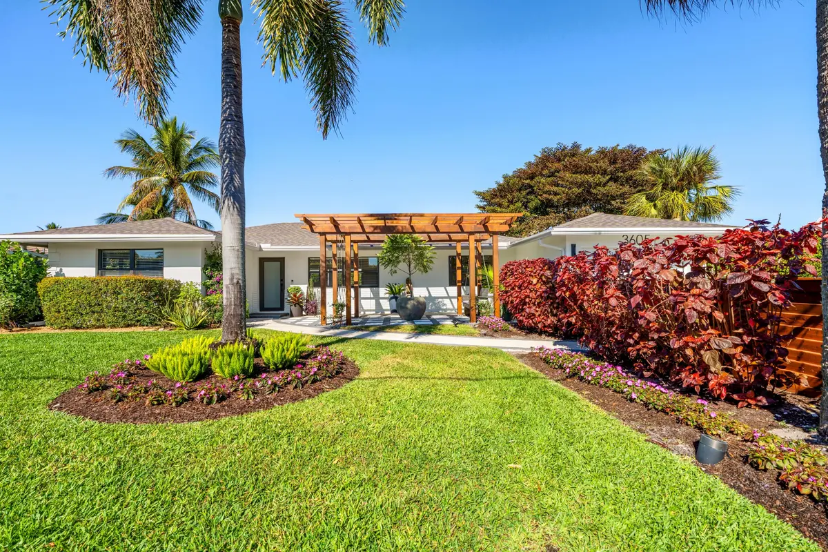 mls_FRONT_STRAIGHT_DT at 3605 S Lake Drive, Boynton Beach