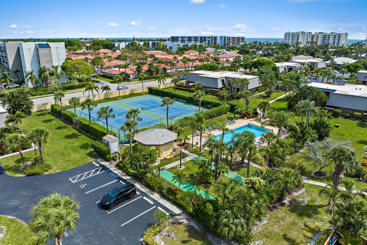 004-1420OceanWayCommunityPhotos-Jupiter- at 1420 Ocean Way 7c, Jupiter