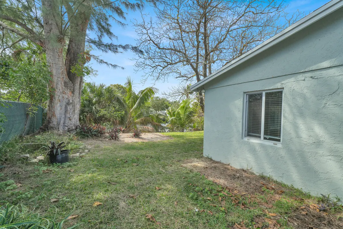 04_DSC01584_mls at 64 NE 7th Court, Deerfield Beach