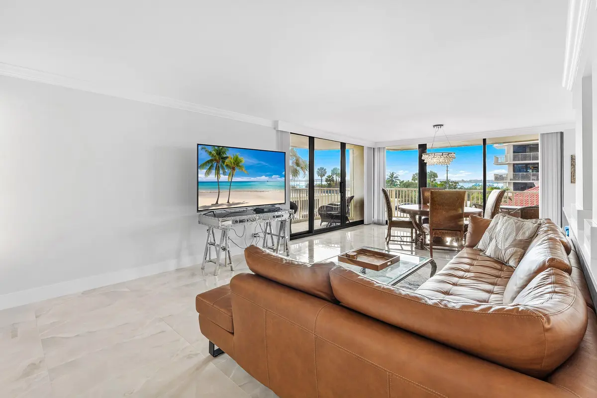 002-5480NorthOceanDrive-A1C-RivieraBeach at 5480 N Ocean Drive A1c, Singer Island