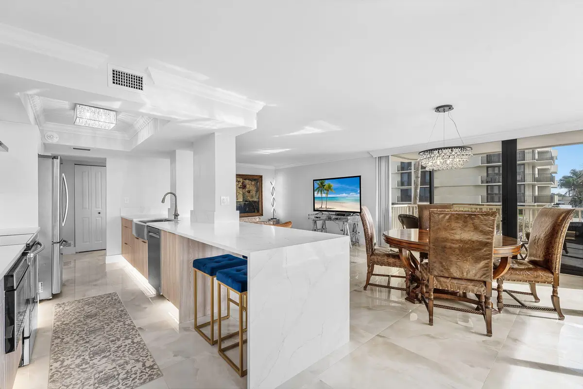 008-5480NorthOceanDrive-A1C-RivieraBeach at 5480 N Ocean Drive A1c, Singer Island