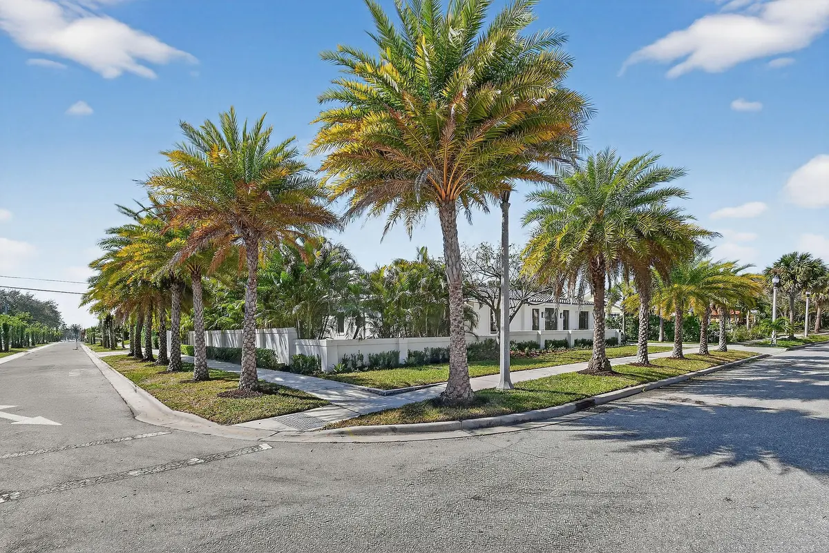 326PalmettoLane(2) at 326 Palmetto Street, West Palm Beach