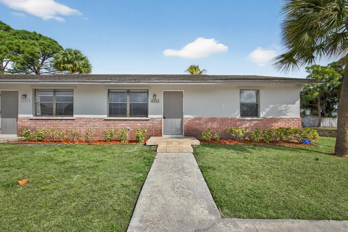 6253 Francis Street - East at 6253 Francis Street, Jupiter