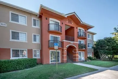 4151 N Haverhill Road 1508, West Palm Beach – sold