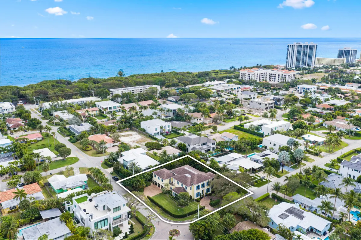 Aerial at 800 NE 4th Street, Boca Raton