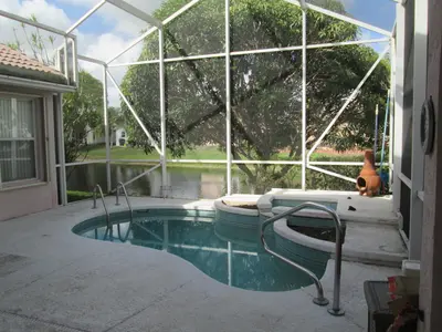 2866 Waters Edge Circle, Greenacres – sold