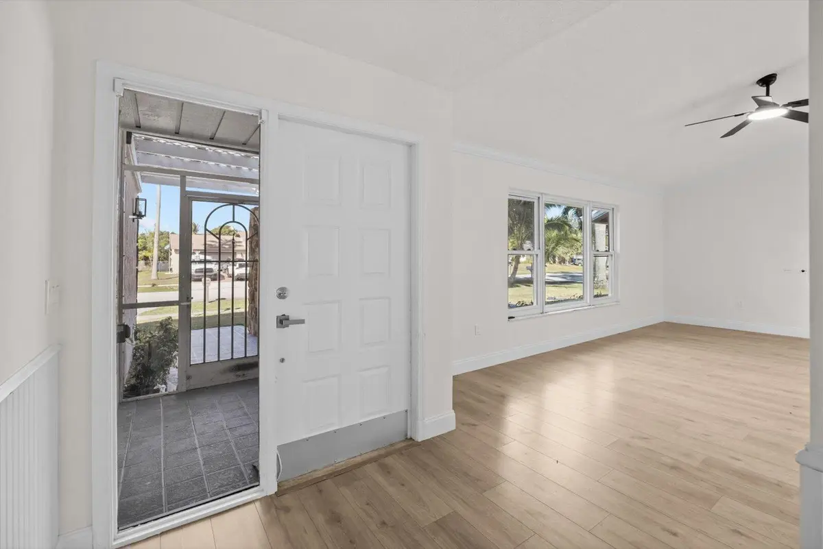 05-palm in-16 at 218 Las Palmas Street, Royal Palm Beach