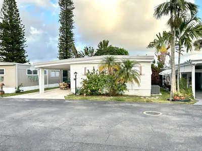 1541 S 32nd Avenue, Hollywood – Mobile Home for sale