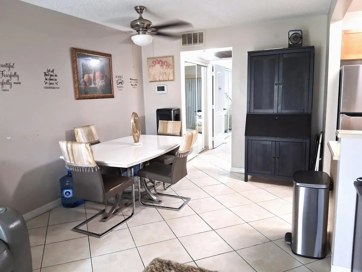 6 Nh dining rm 2 at 6 Northampton A, West Palm Beach