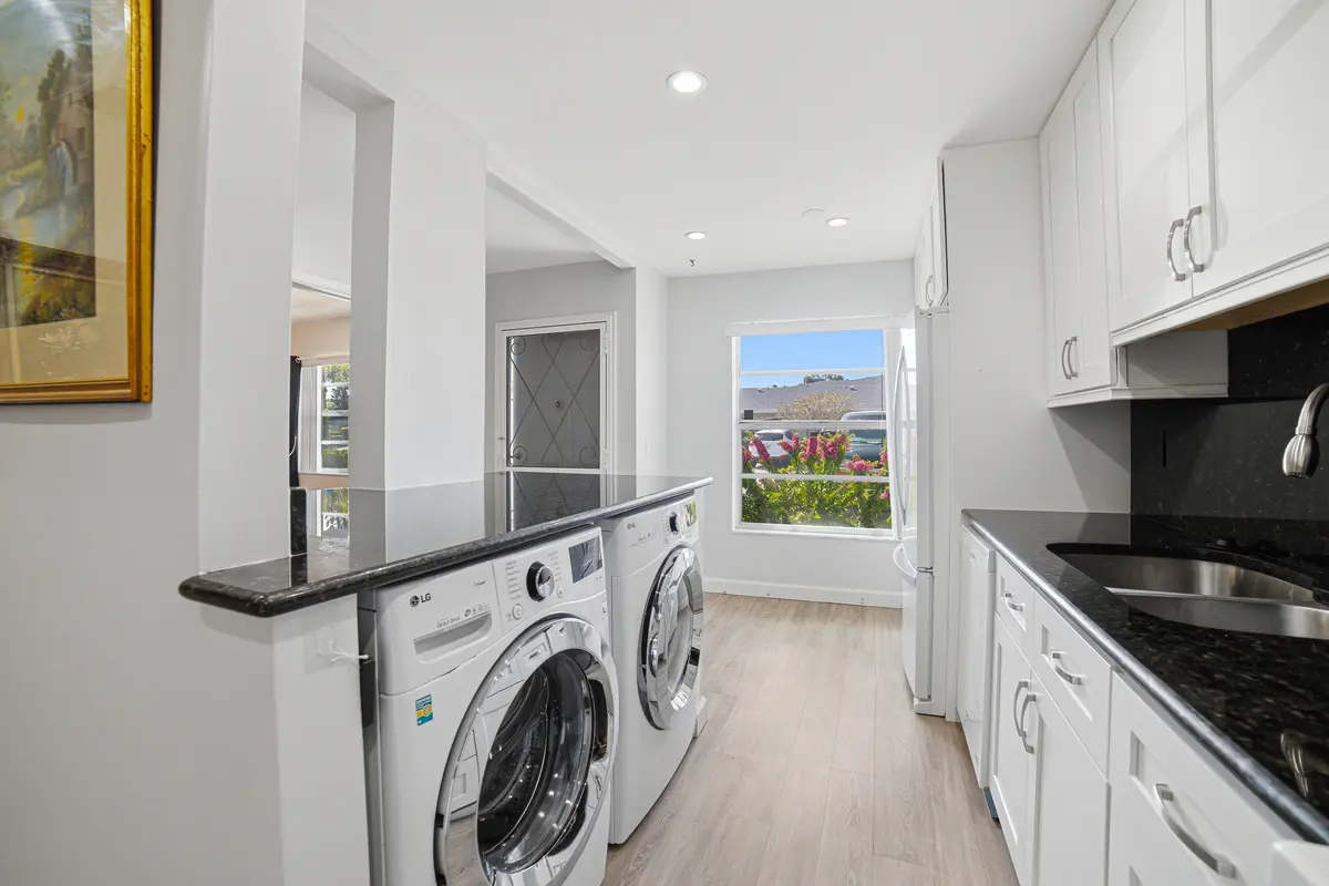 Washer & Dryer at 2901 SW 15th Street 102, Delray Beach