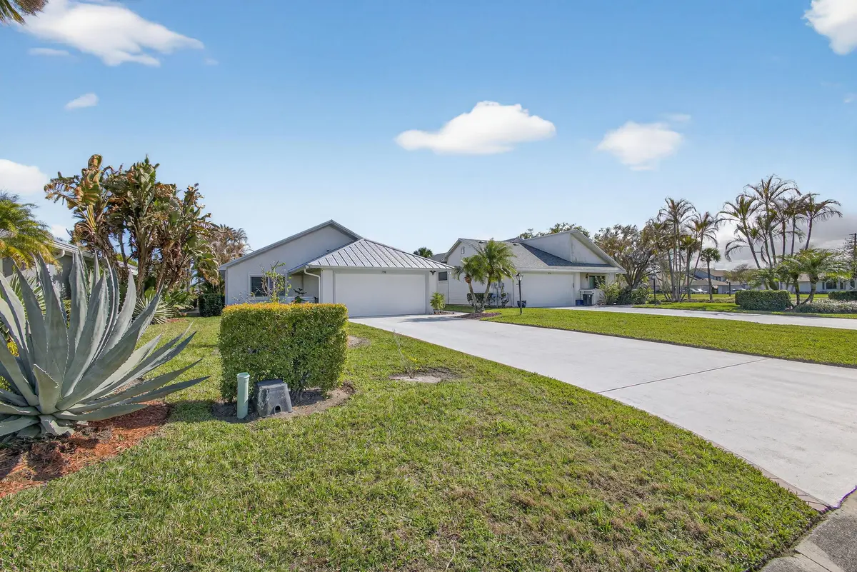 1-web-or-mls-5D1A0340 at 7198 SE Quincy Terrace, Hobe Sound