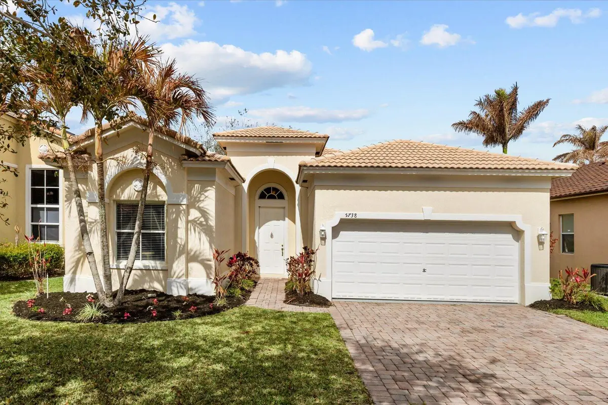 Front at 5738 Sunberry Circle, Fort Pierce