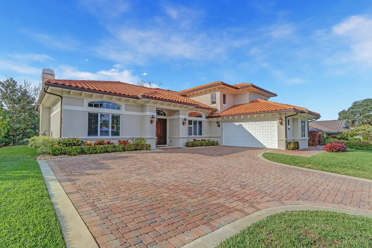 Exterior Front at 3572 SE Court Drive, Stuart