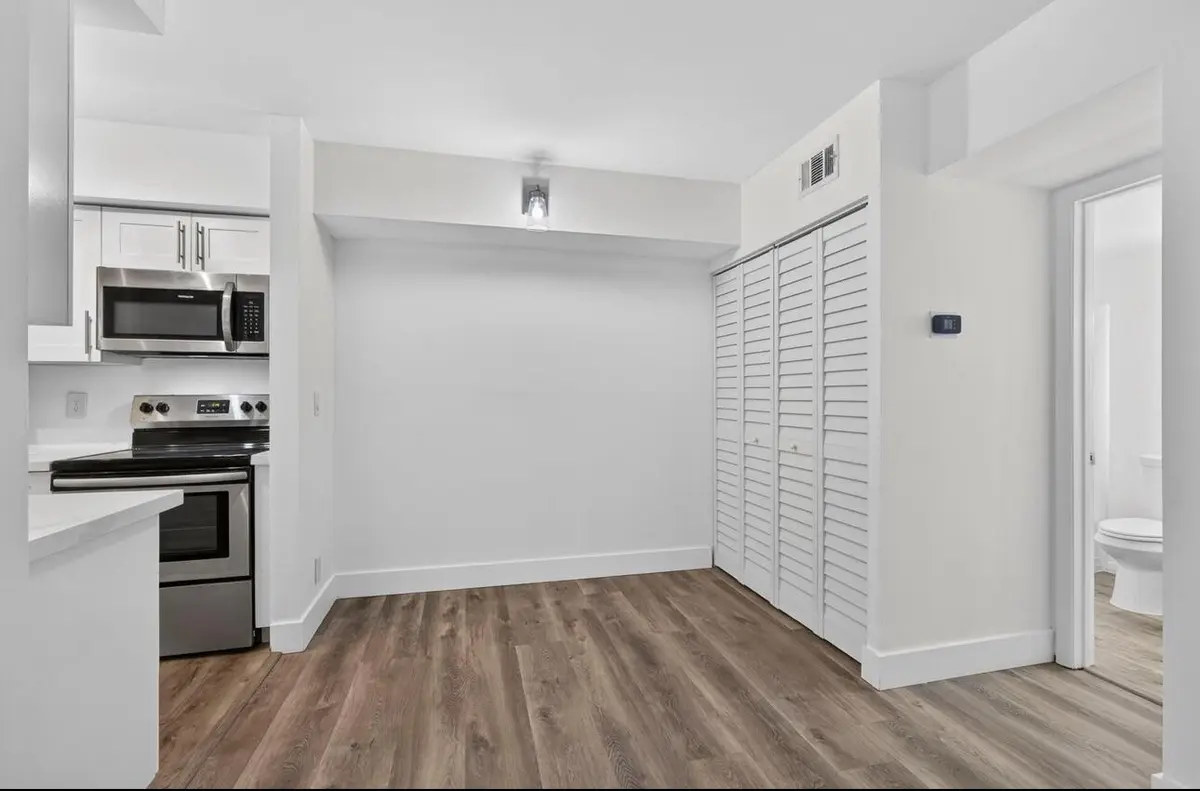 View recent photos (3) at 6258 Chasewood Drive C, Jupiter
