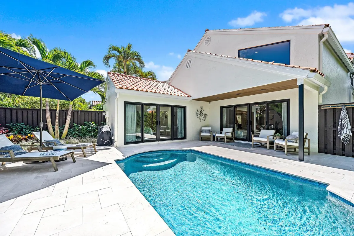 2583 La Cristal Cir-21 at 2583 La Cristal Circle, Palm Beach Gardens