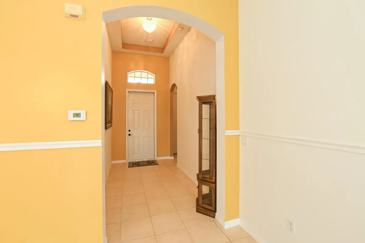 LR-2829 at 350 SW Lake Forest Way, Port St. Lucie