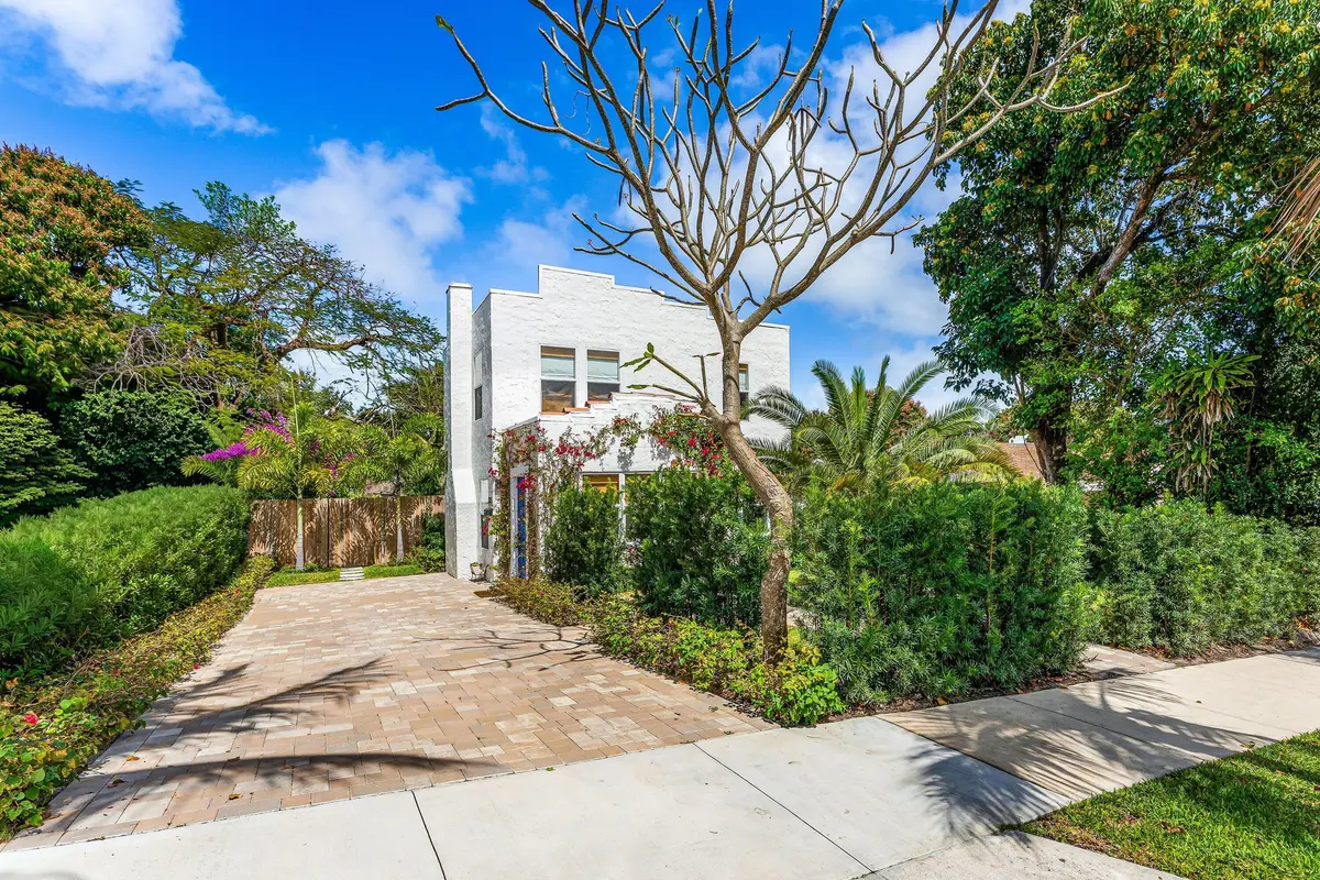051-82534thStreet-WestPalmBeach-FL-33407 at 825 34th Street, West Palm Beach