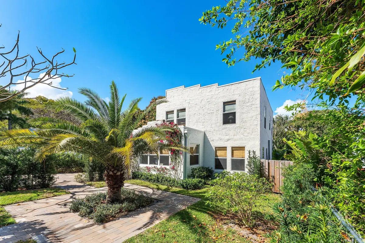 053-82534thStreet-WestPalmBeach-FL-33407 at 825 34th Street, West Palm Beach