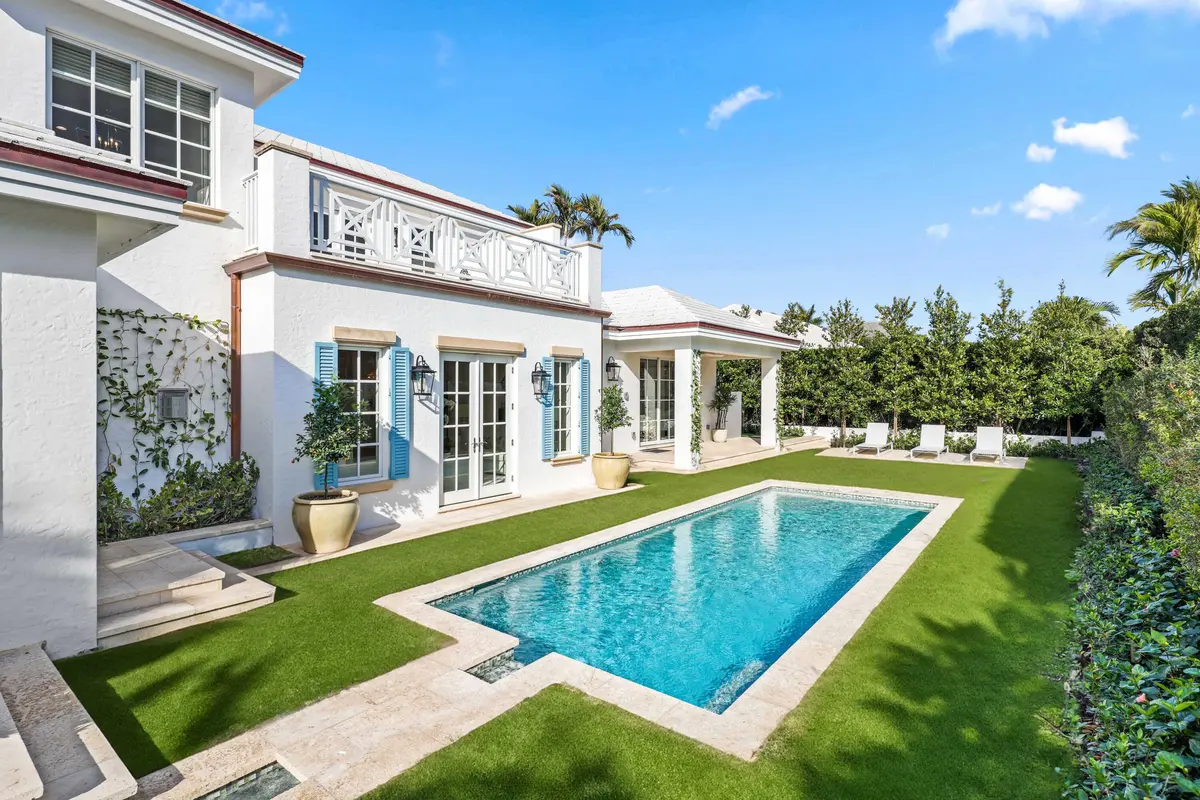 Swimming Pool & Loggia at 220 Esplanade Way, Palm Beach