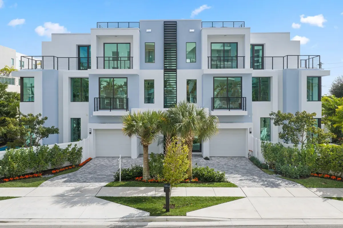 408 Southeast 2nd St - 2.jpg-SMALL at 408 SE 2nd Street, Delray Beach