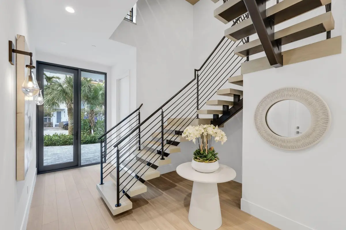 408 Southeast 2nd St - 10.jpg-SMALL at 408 SE 2nd Street, Delray Beach