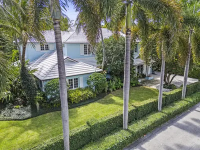 156 Dolphin Road, Palm Beach – Single Family Residence for sale