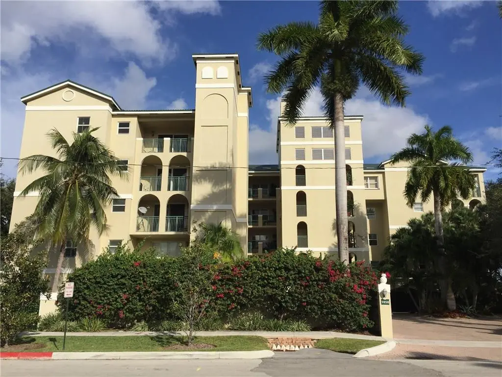 Private 11 Unit Boutique Building at 1050 Seminole Drive 2B, Fort Lauderdale