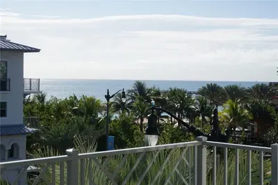 4511 El Mar Drive 1-407, Lauderdale-By-The-Sea – sold