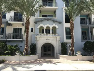 4511 El Mar Drive 308, Lauderdale-By-The-Sea – sold