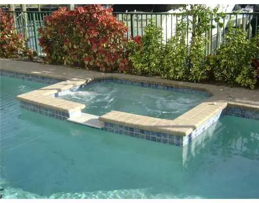Swimming Pool/Hot Tub/Sauna at 2720 NE 15th Street 401, Fort Lauderdale