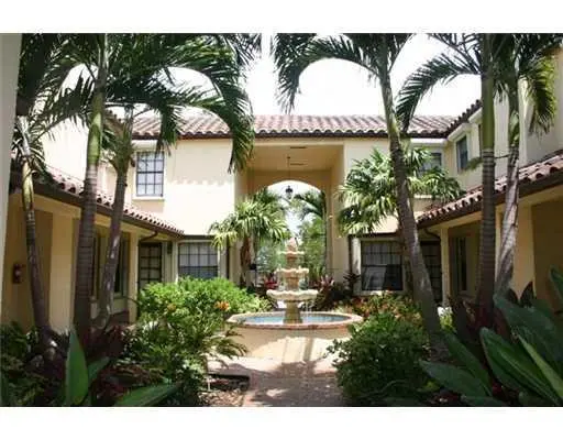 Exterior Front at 1524 SE 12th Street 1, Fort Lauderdale