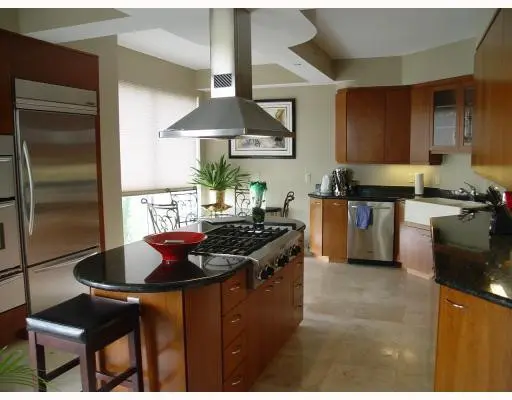 Kitchen at 301 Hendricks Isle 8, Fort Lauderdale