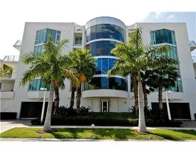 301 Hendricks Isle 9, Fort Lauderdale – sold