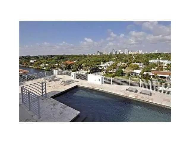 Pool at 301 Hendricks Isle 2, Fort Lauderdale