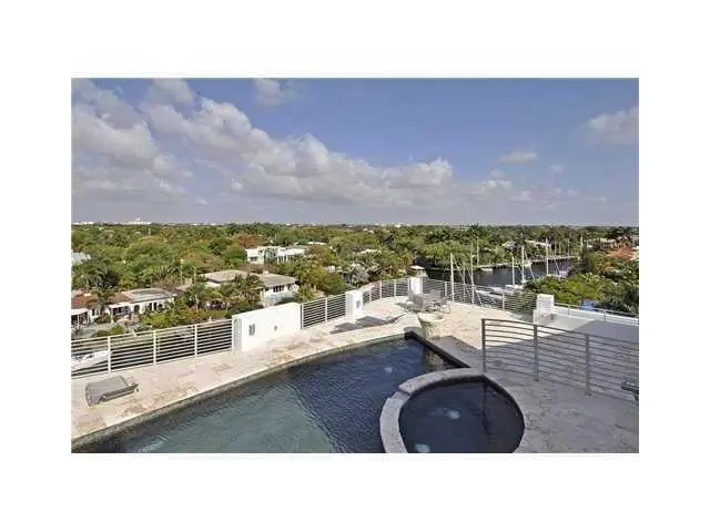 Pool at 301 Hendricks Isle 2, Fort Lauderdale