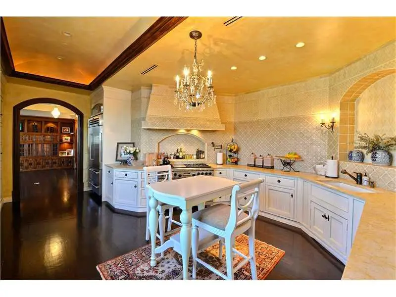 Kitchen at 209 N Birch Road 1401, Fort Lauderdale