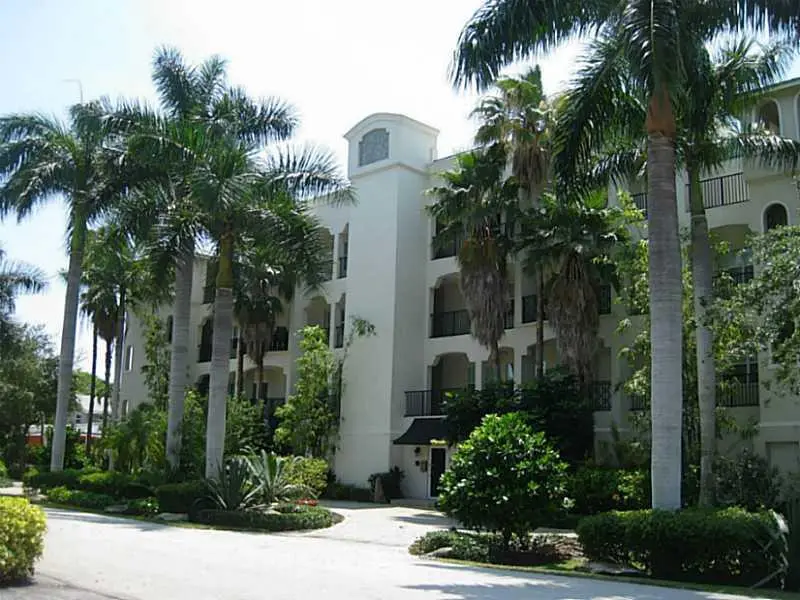 Exterior Front at 2720 NE 15th Street 304, Fort Lauderdale