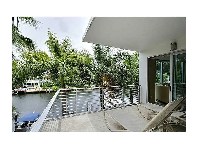 View at 301 Hendricks Isle 4, Fort Lauderdale