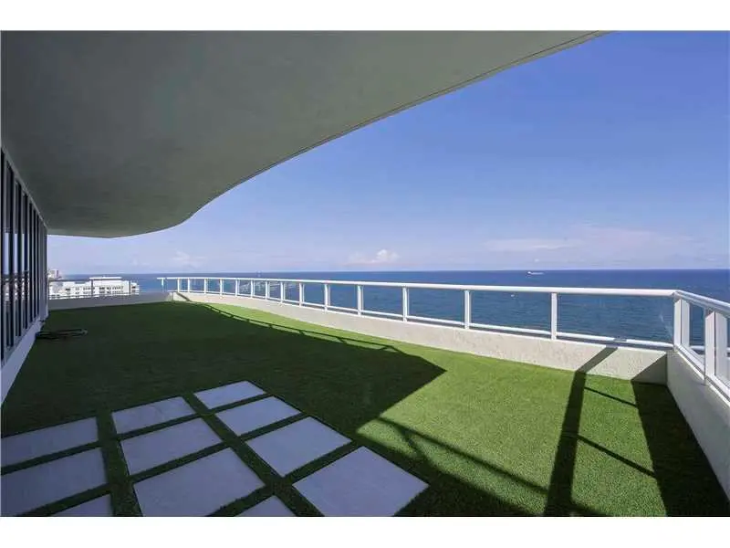 Exterior Front at 1 N Fort Lauderdale Beach Boulevard 1901, Fort Lauderdale