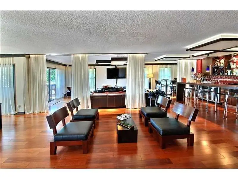 Photo 2 at 76 Isle Of Venice Drive G, Fort Lauderdale