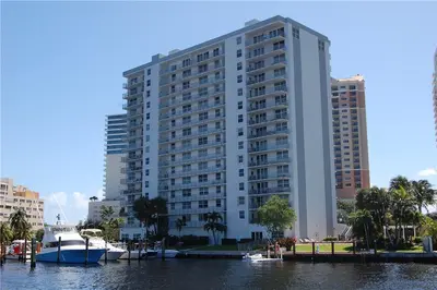 77 S Birch Road MEZ-D, Fort Lauderdale – sold