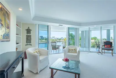 3100 NE 47th Court 304, Fort Lauderdale – sold