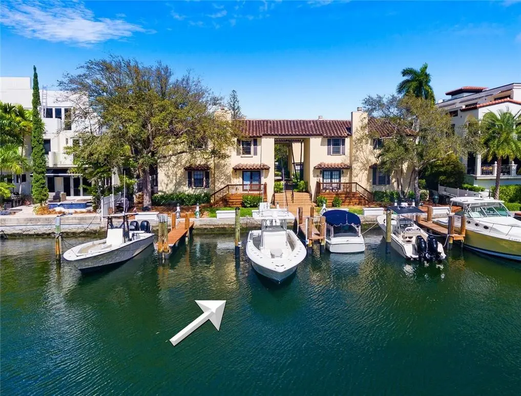 Photo 1 at 1524 SE 12th Street 3, Fort Lauderdale