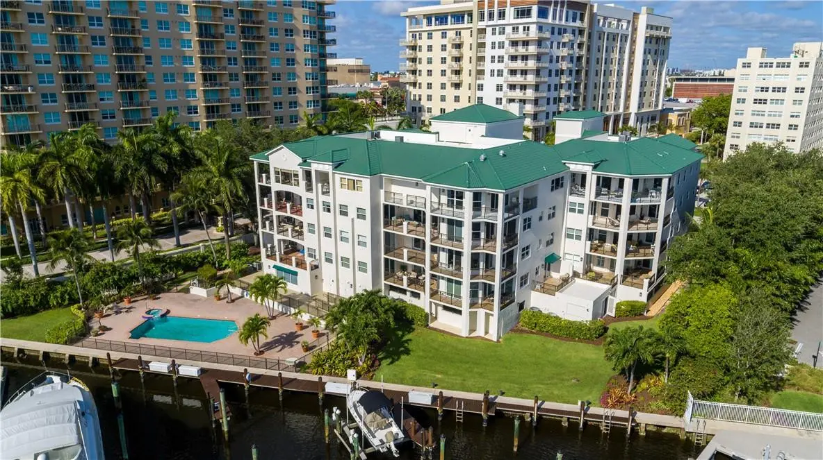 Photo 4 at 1050 Seminole Drive 3b, Fort Lauderdale