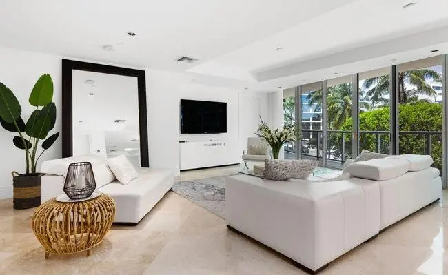 Photo 6 at 1200 Holiday Drive 108, Fort Lauderdale